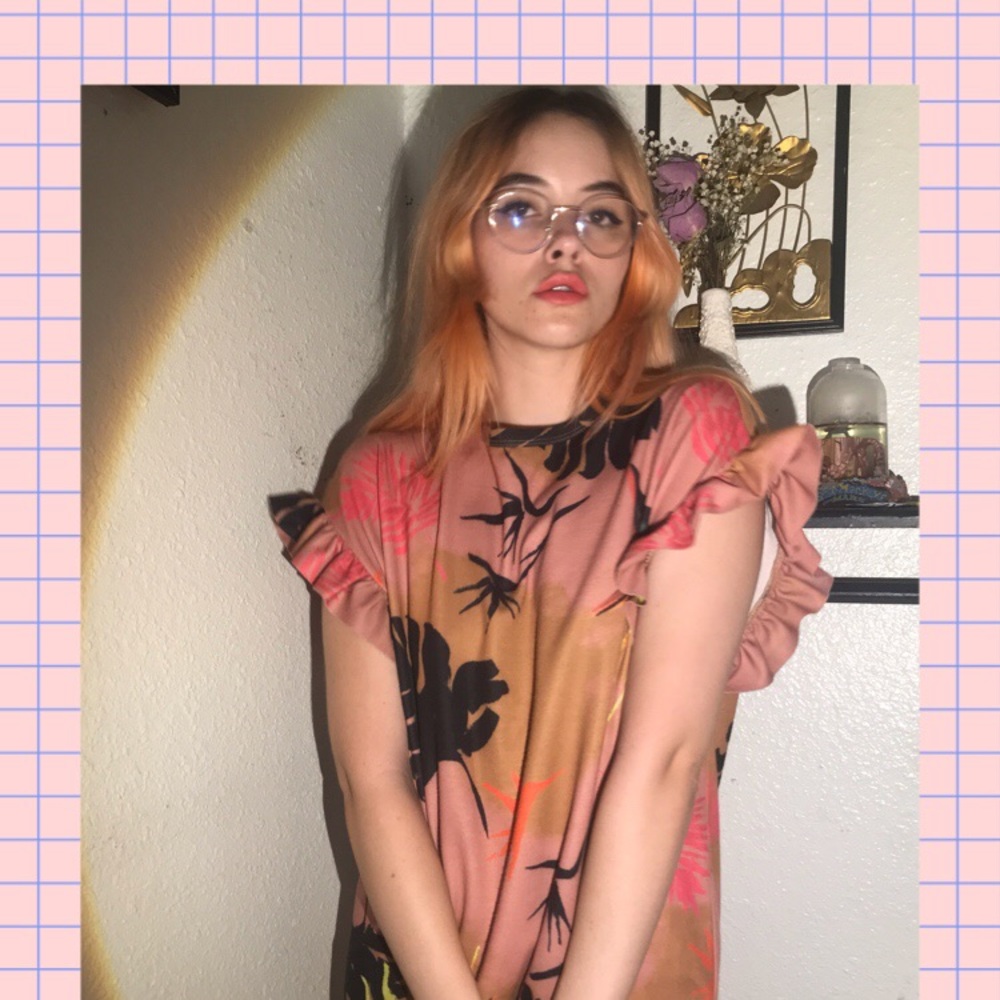 Floral dress w/ neon accents 💐